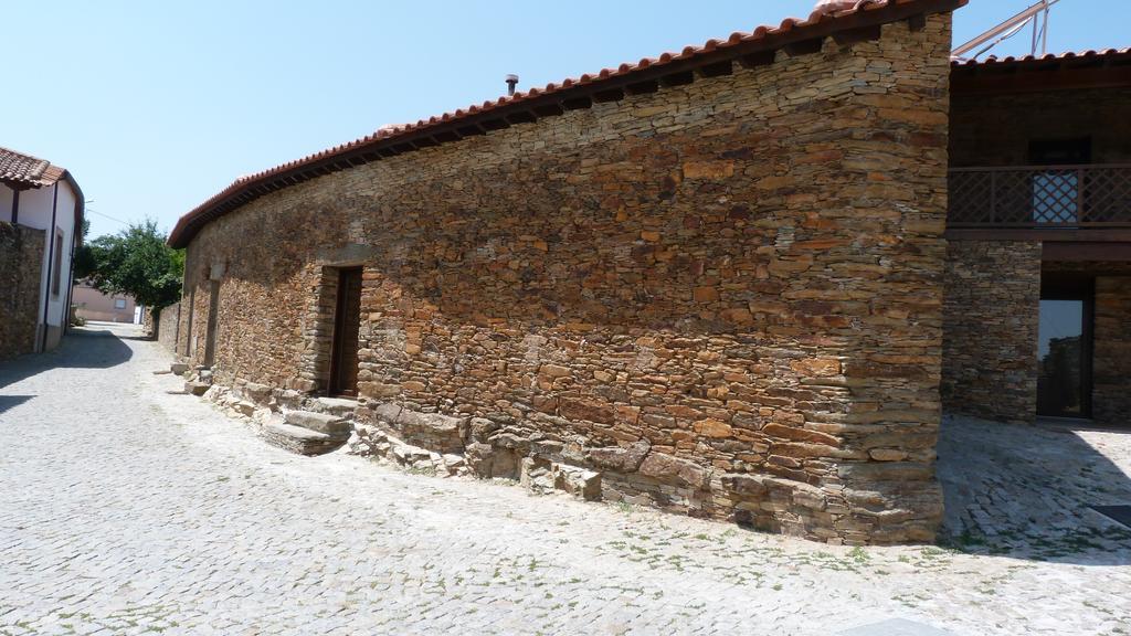 Casas De Campo Da Quinta Entre Rios Mirandela Exterior photo